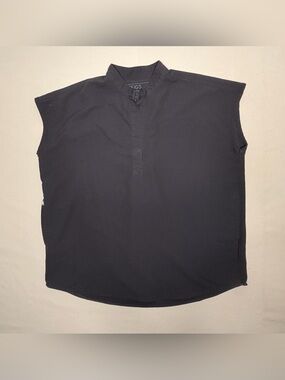 FIGS women’s Black Sleeveless Medical Scrub Top S 543
